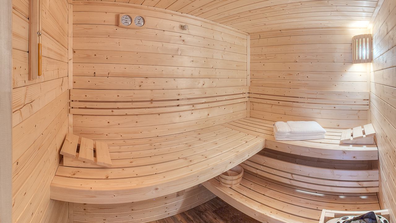 Bad II mit Sauna, Dusche, Waschtisch, WC Bad II mit Sauna, Dusche, Waschtisch, WC